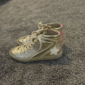 New Altar’d State High Top Sneakers All-Star (never worn)